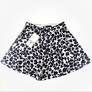 Zara Animal Print Skort XS